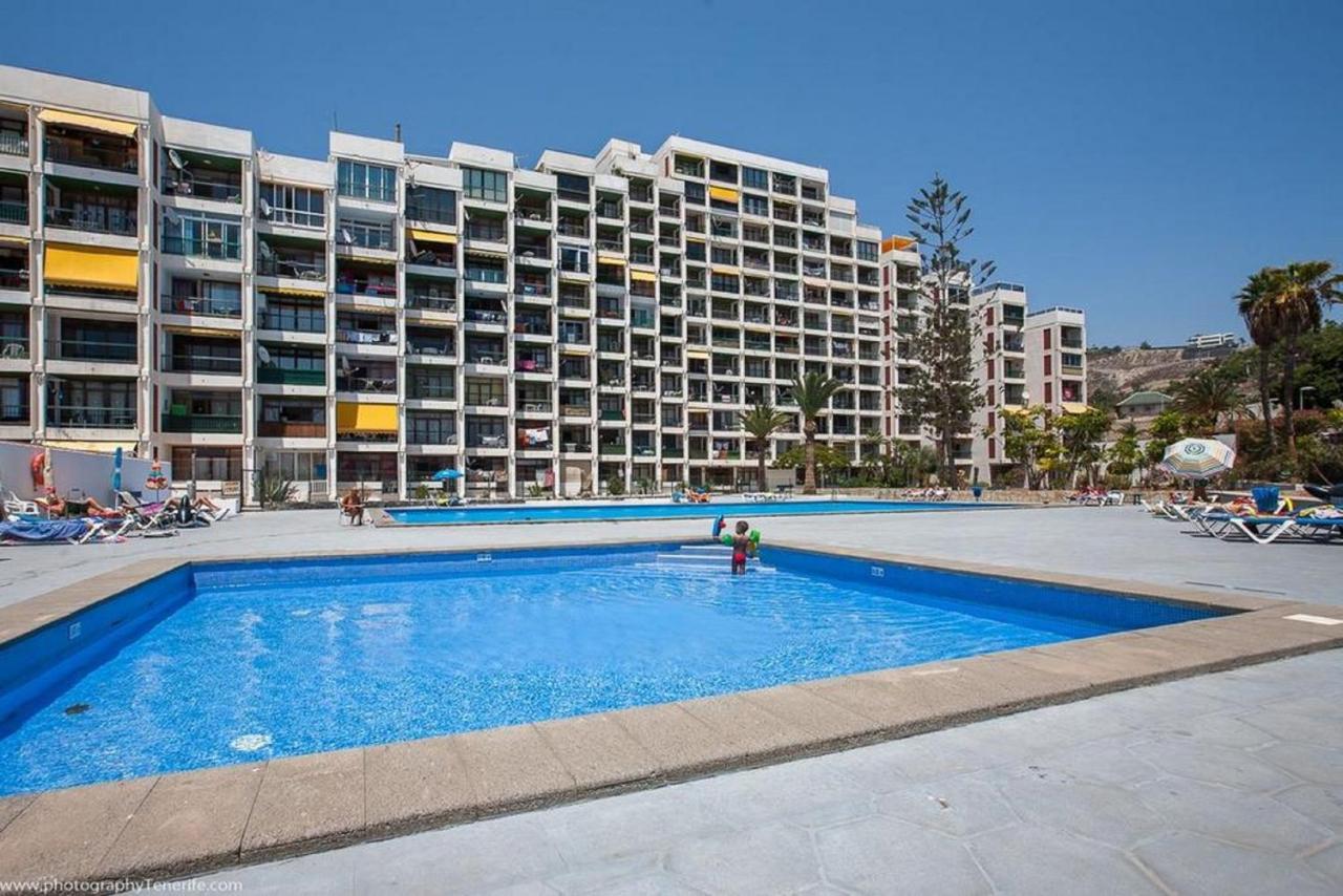 Enjoy The Sea And Pool In Playa De Las Americas Bagian luar foto